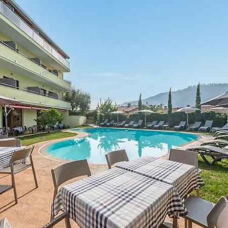 Alessandra 2* Garda (Verona)