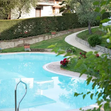 Hotel Alessandra Garde