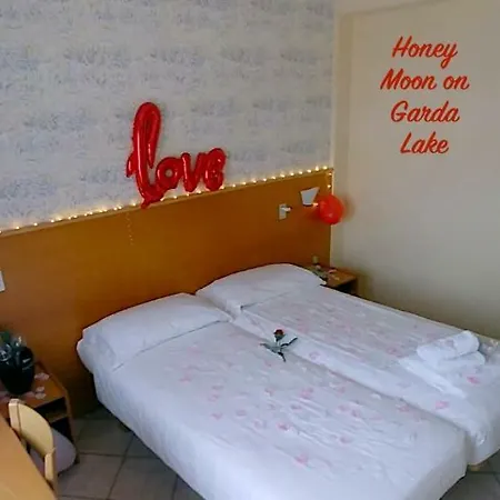 Alessandra Hotel Garde