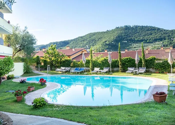 Alessandra 2* Garda (Verona)