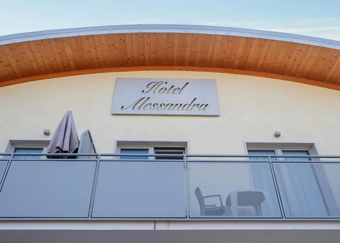 Alessandra Hotel 2*