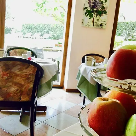 Otel Alessandra Garda (Verona)